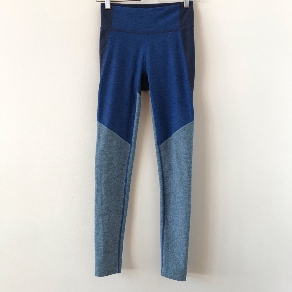 Outdoor Voices blue leggings